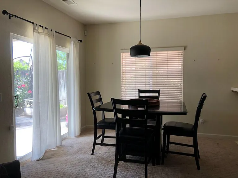 10611 N Tea Party Ln — Photo 15