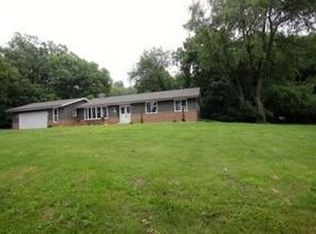 2147 Linn Rd, Delavan, WI 53115
