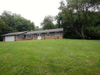 2147 Linn Rd, Delavan, WI, 53115