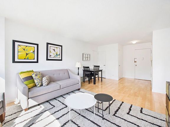 4th image of 201 E 83rd St APT 5C