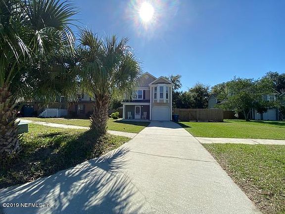 3rd image of 12720 Serenade Cir S