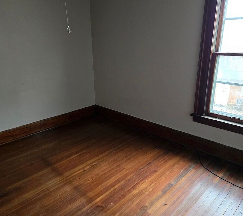 1st image of 1309-1311 1st North St