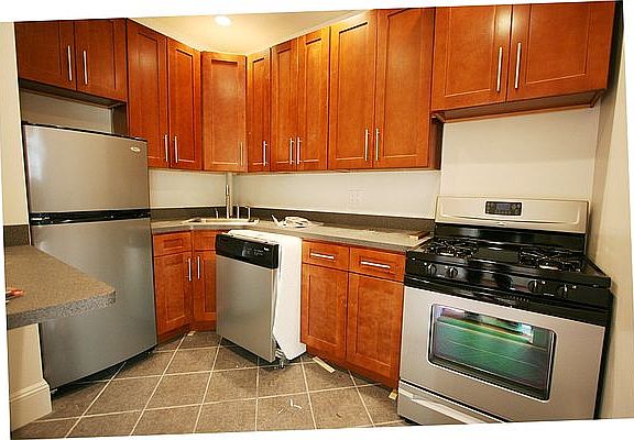 4th image of 228 Flatbush Ave APT 3R