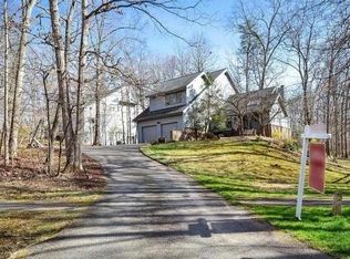 11931 Triple Crown Rd, Reston, VA 20191