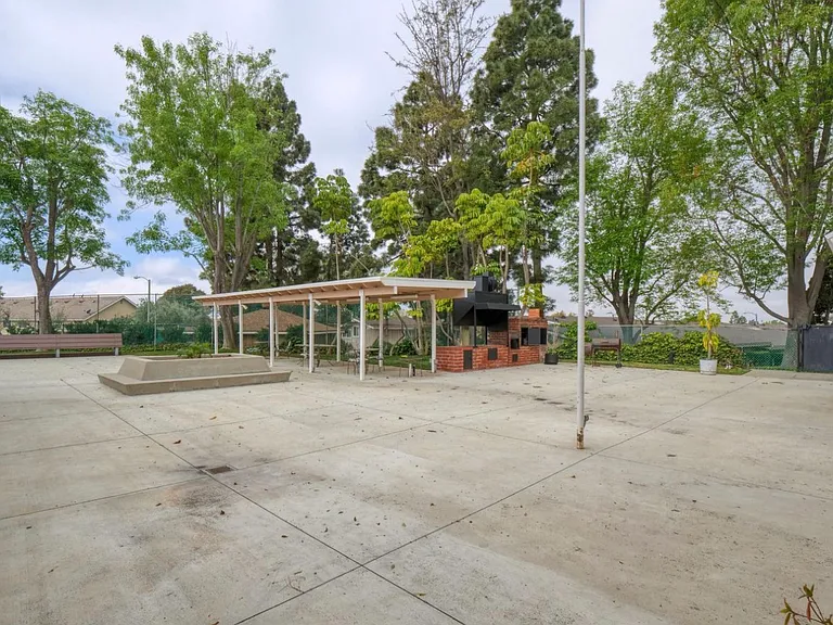 3500 W Manchester Blvd #420 — Photo 22