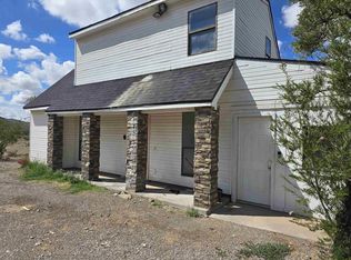 12 Lakeview Dr, La Luz, NM 88337