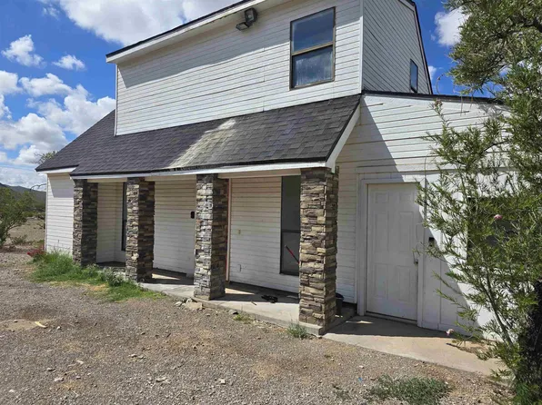 12 Lakeview Dr, La Luz, NM 88337
