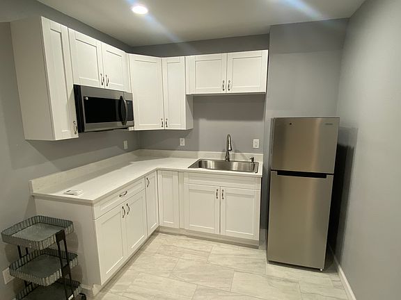 3rd image of 8322 W Hiawatha St #A