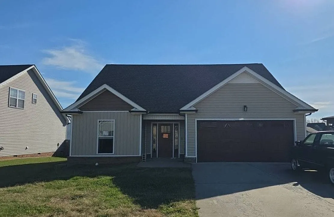 1172 Ewing Way photo 1