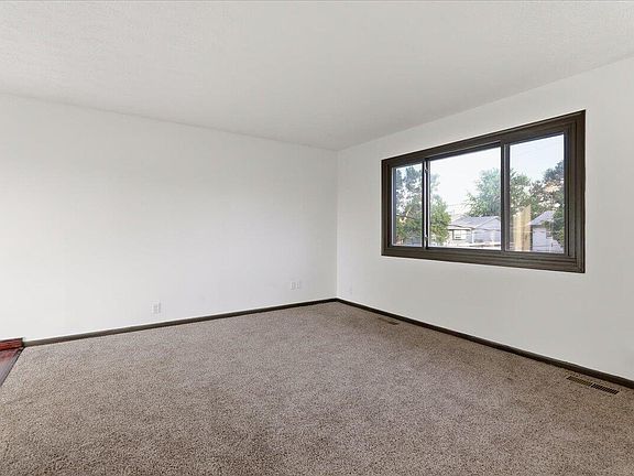 5th image of 3308 37th Ave