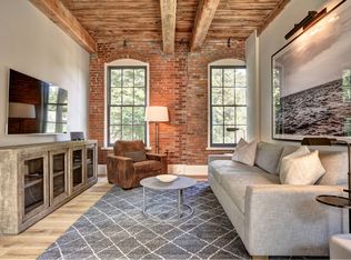 15 Church Street #D-210, Sag Harbor, NY 11963