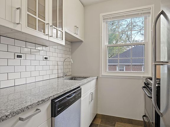 3rd image of 4803 N Pershing Dr #2