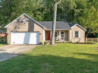 1461 Elmbrooke Ct, Amelia, OH 45102