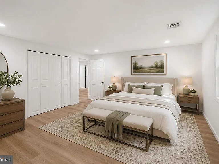 227 W Ferry Rd — Photo 24