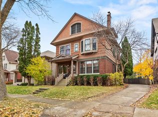 2918 N Hackett Ave, Milwaukee, WI 53211