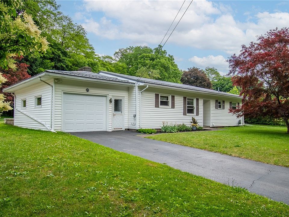 36 Dickerson St, Lyons, NY 14489 Zillow