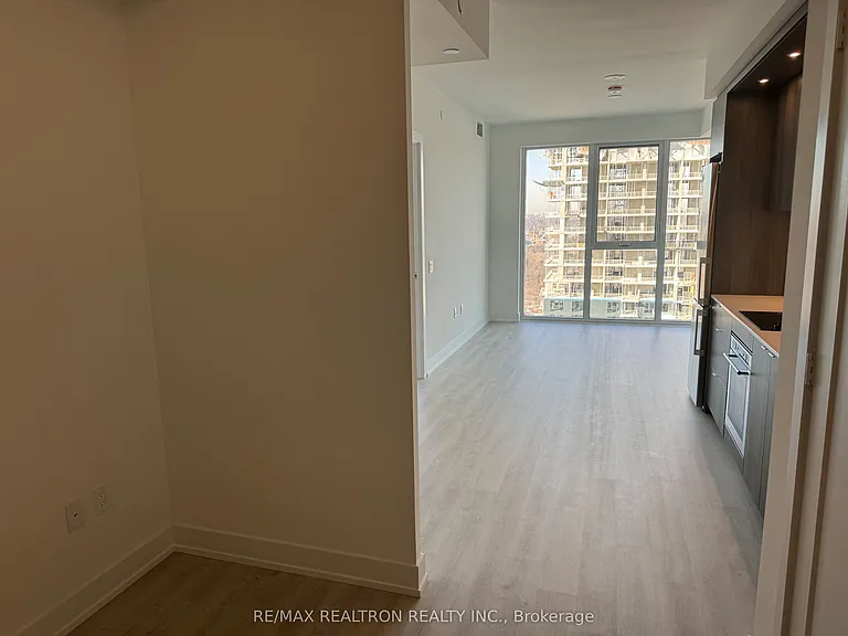 30 Inn On The Park Dr #3701 — Photo 3