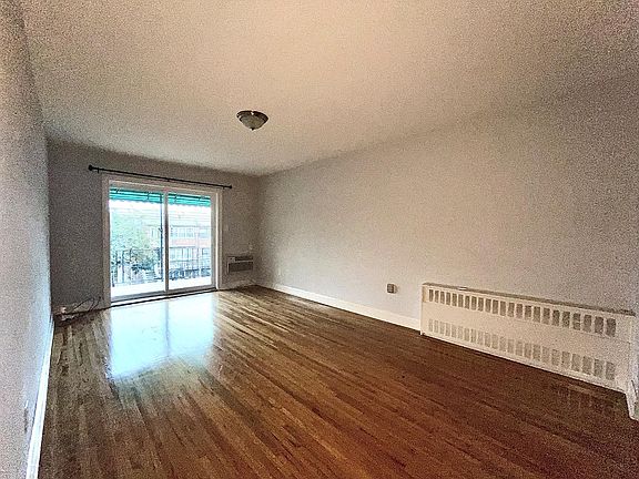 4th image of 738 E 83rd St Floor 3