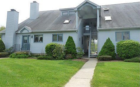 enclosed stair to second floor