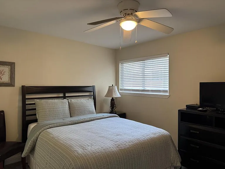 1644 Beach Blvd — Photo 17