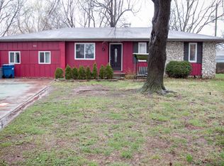 2927 S Lancelot Ct, Springfield, MO 65807