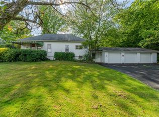 6955 Oakfield North Rd, North Bloomfield, OH 44450
