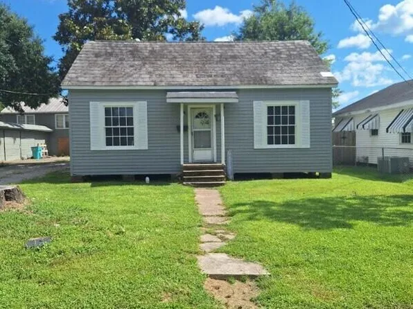 1225 W South St, Opelousas, LA 70570