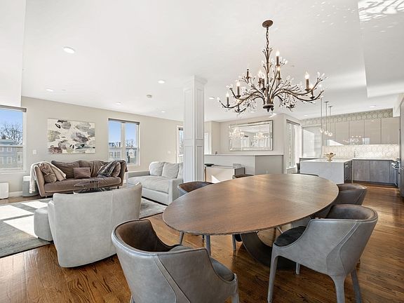 5th image of 928 E Broadway #9