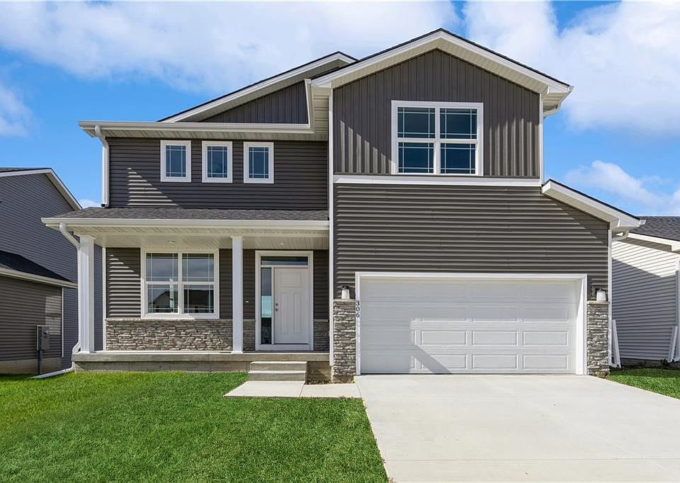 1st image of 306 NE Country Meadow Dr