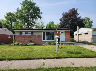 25117 Hanover St N, Dearborn Heights, MI 48125