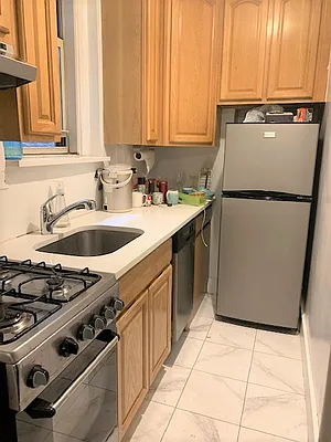 Rented by Corcoran | media 6