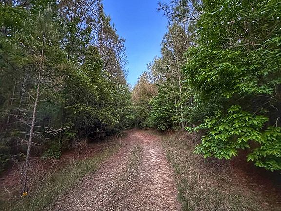 3rd image of 3 Grant Rd