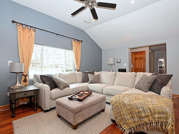4th image of 21228 S 80th Ave