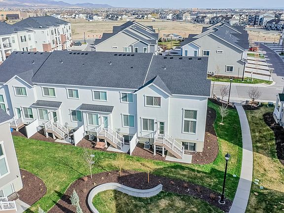 3rd image of 5117 W Harlow Way #5117