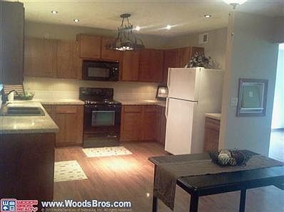 5th image of 121 Bruce Dr