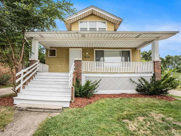 22497 Boulder Ave, Eastpointe, MI 48021