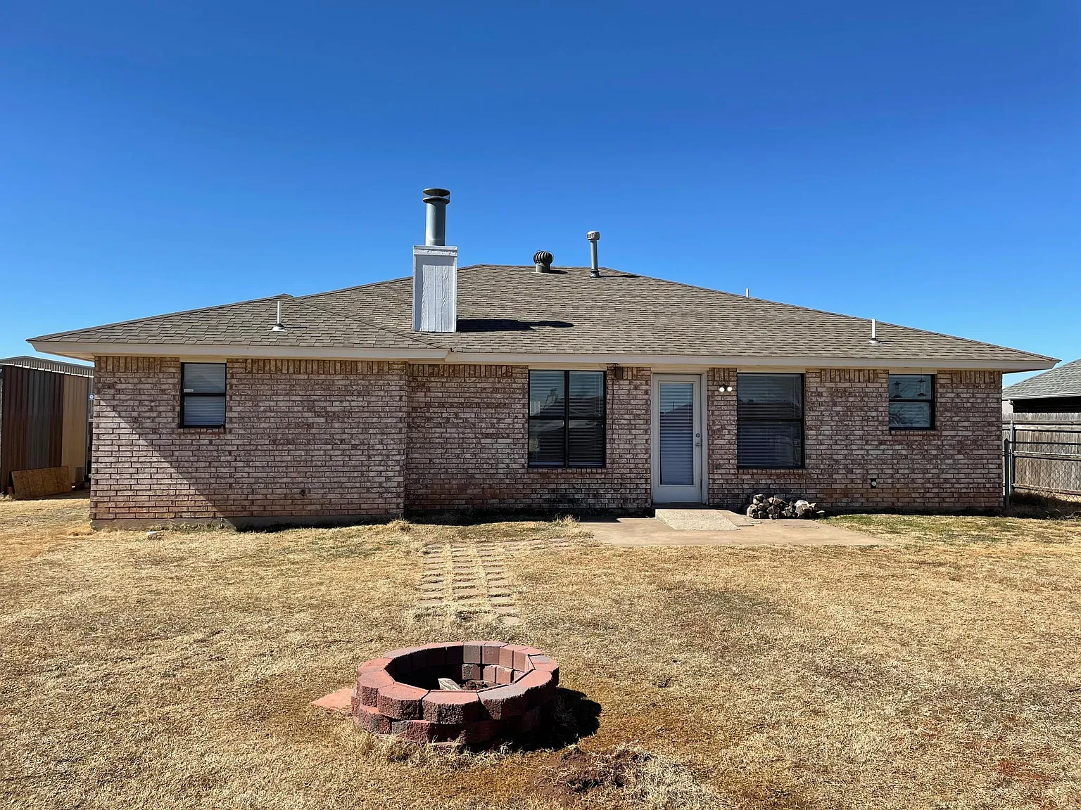 1900 Parkside Dr — Photo 3