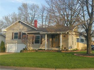 34 Julie Ln, Saint Peters, MO