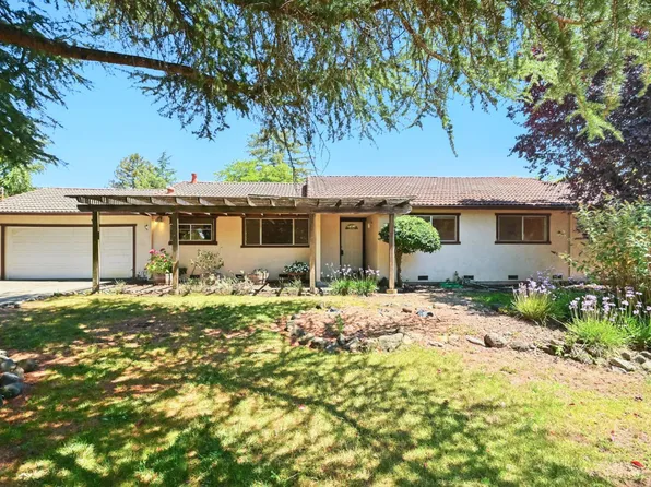 2302 Curtis Drive, Penngrove, CA 94951