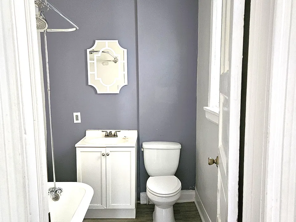 Bathroom w/ window