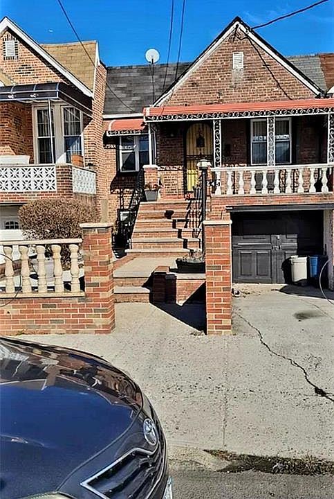 1st image of 645 E 92nd St