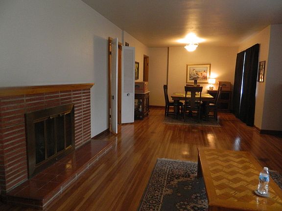 2nd image of 315 Crest Dr.