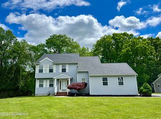 28 Teakwood Dr, Jackson, NJ 08527