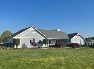 821 Tucker Place Way, Dandridge, TN 37725