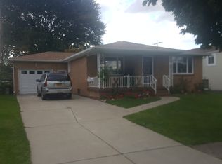 10 Suzette Dr, Cheektowaga, NY 14227