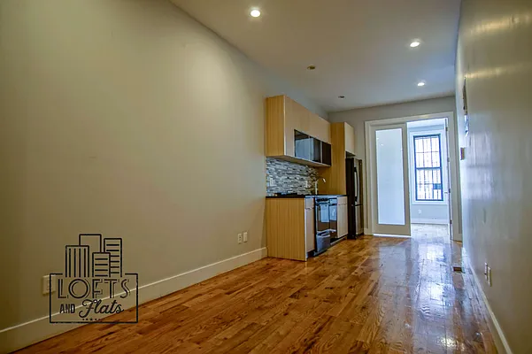 Rented by Lofts and Flats LLC | media 29