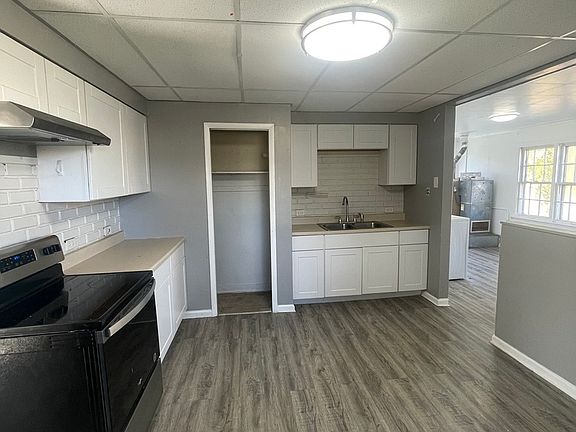 3rd image of 8714 S 80th Ct