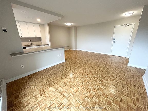 4th image of 1 Cedarwoods Cres #1411