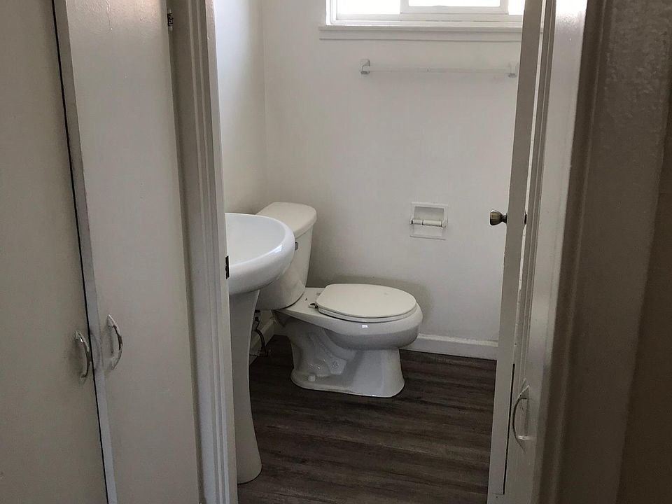 2nd image of 643 Buckeye St APT 5