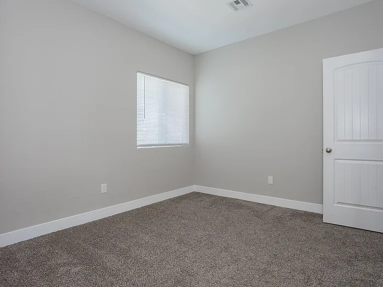 1561 S Dandelion St #1 — Photo 29